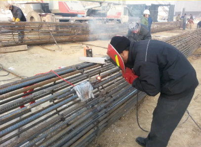 钢筋应力计布设